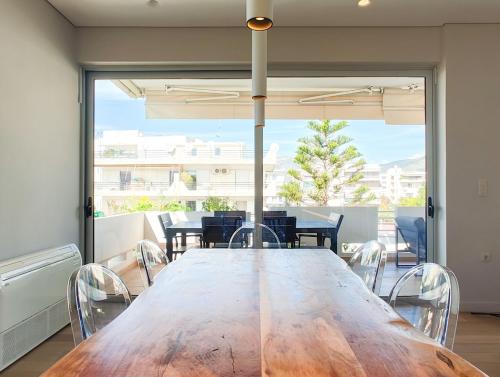 Lucent Penthouse in Glyfada Center
