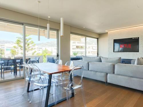 Lucent Penthouse in Glyfada Center