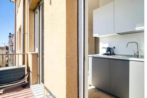 Just Urban Stays - Brand new City Life apartment - 1 min M1 metro