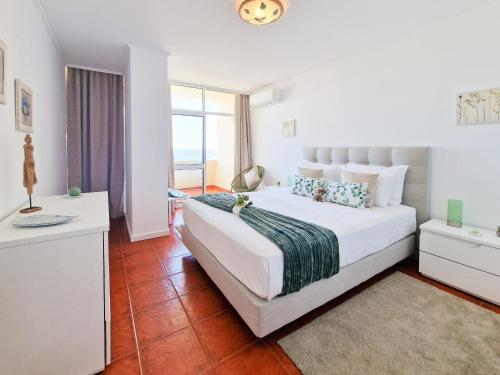 Apartment Rocha Varandas Sunny