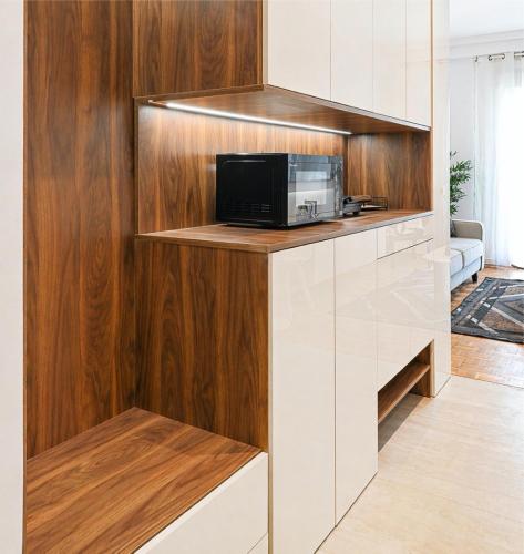 Cozy & Stylish Apartment with Balcony Netflix Near Metro