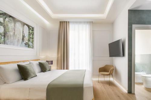 Themis Garibaldi Suites - Central Station