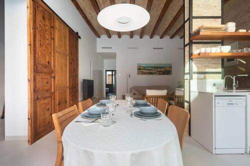 ⭐️NEW⭐️ PATIO A HOUSE . Walk to Beach, port & Met