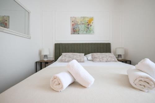 Bay View Apartment