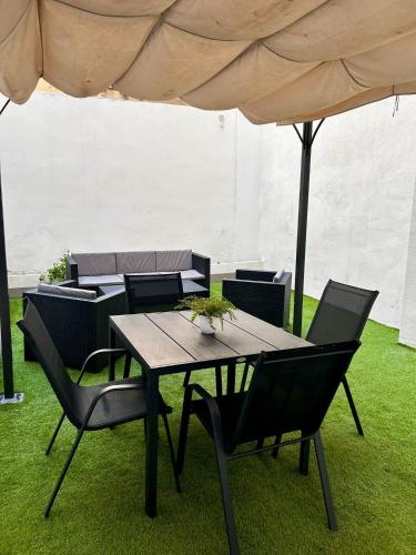 Amplio Apartamento Cerca Centro Histórico y Turia 5pax 2 Bath