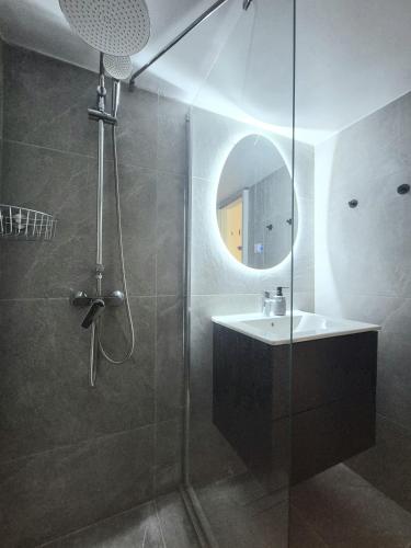 1 Bd Renovated Athenian flat in Kypseli