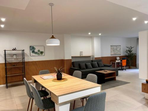 Amplio Apartamento Cerca Centro Histórico y Turia 5pax 2 Bath