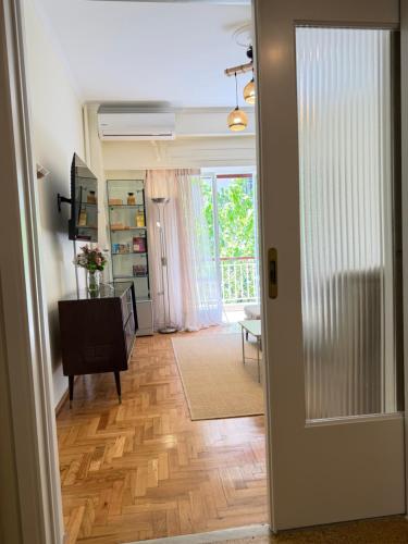 Cozy Two Bedroom Apt Near Katehaki Street & Metro
