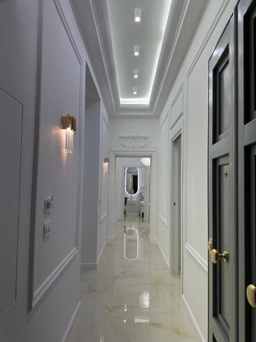 Ferdinando's Home