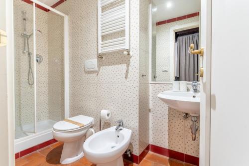 Dimora del Gonfalone, Historical Residence in Rome