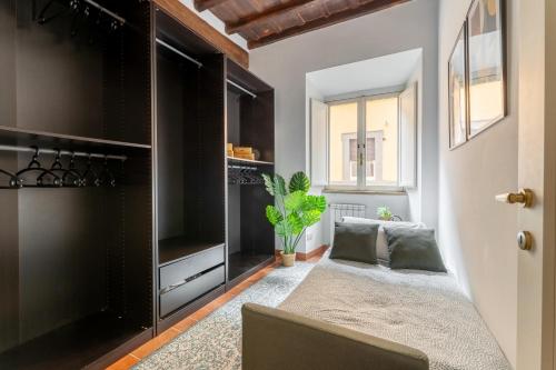 Dimora del Gonfalone, Historical Residence in Rome