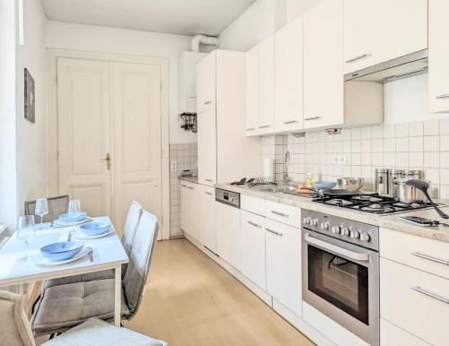 Cozy apartment 10 min Center and Schönbrunn