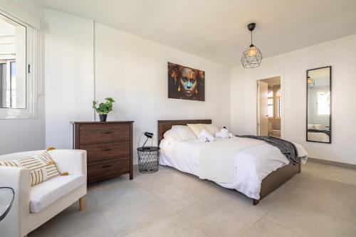 Chic Dream Home, Rooftop BBQ, 9 Pools, Golf Views photo 19