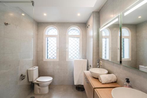 Chic Dream Home, Rooftop BBQ, 9 Pools, Golf Views photo 21
