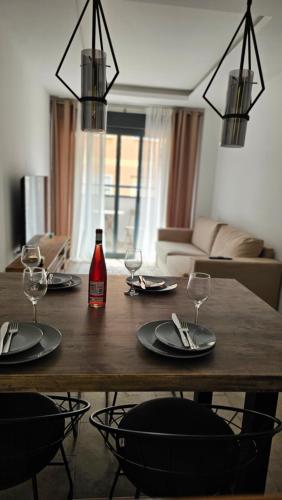 Sunny Los Locos Apartment