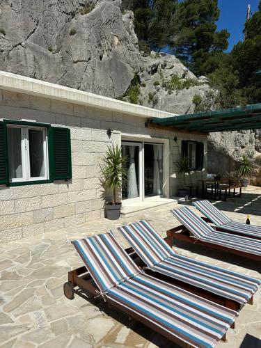 Holiday Home Nugal Makarska 2+2