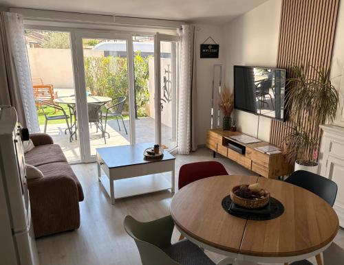 Sublime et paisible maison sur Bellegarde entre Nimes et Arles