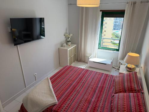 Apartamento encantador com piscina aquecida