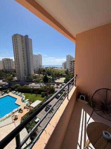 Apartamento encantador com piscina aquecida