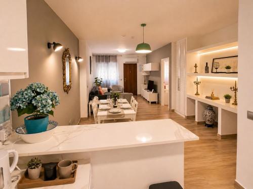 Foto Magnolia Central Apartments Marbella - con patio privado 3