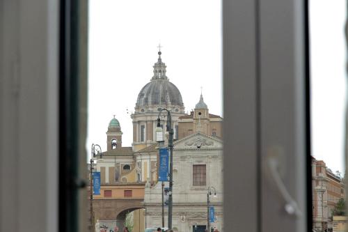 Cavour 2 bedrooms apartment