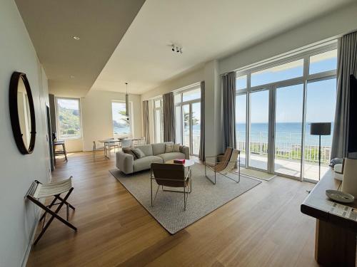 ROUZIC t4 Trebeurden piscine et vue mer