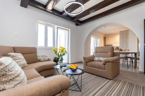 4-Star Modern Apartment Adriana - Free Parking