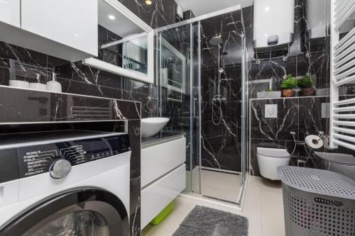 Holiday home with hot tub Makarska - 25243