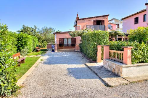 Holliday Home Lopac