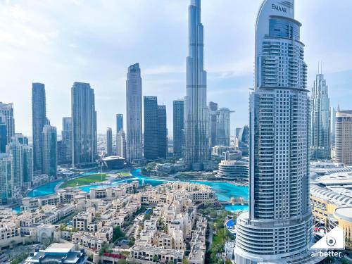Luxury 2 Bedroom Balcony Burj Khalifa & Fountain Views