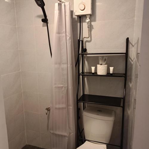 Gallery image of SeaKoast Breeze Apartelle in Bangcusay