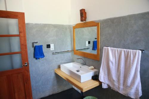 Gallery image of Mary's Palm Garden in Hikkaduwa