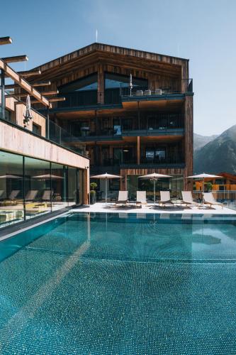 Grünwald Resort Sölden Appartements und Chalets mit Pool