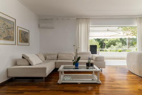 Luxury Apartment Demokratias