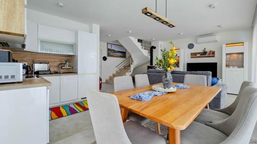 Sea House 1