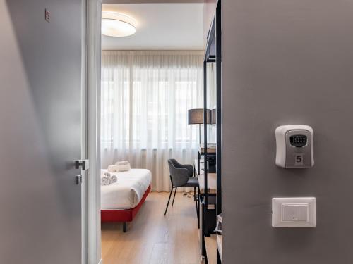 BE-Co Business Double Suite