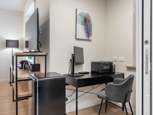 BE-Co Business Triple Suite