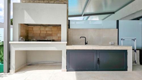 Sea House 2