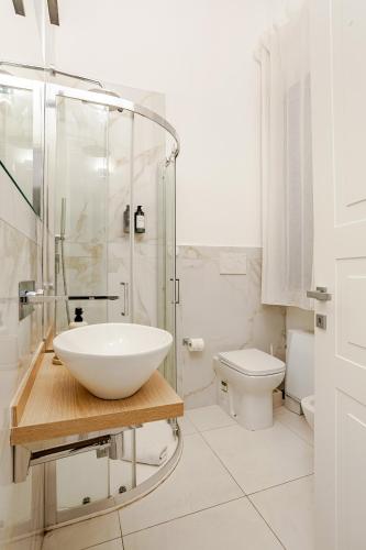 Duomo e tribunale luxury suite 2 bedroom 2 bathroom