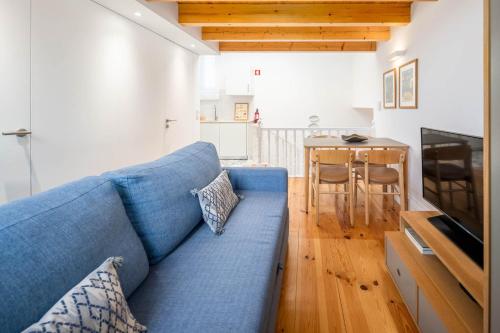 Oporto Tiles Mezzanine by Hopstays