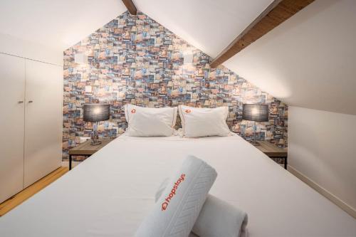 Oporto Tiles Mezzanine by Hopstays