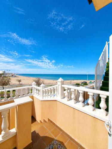 Beachfront Home La Mata