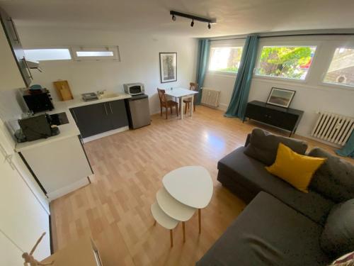 Super appartement avec parking - 440