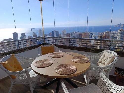 Fantástico ÁTICO en Benidorm Levante