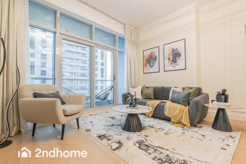 Chic 1 Bed in Marina Newly Furnished Modern Luxury