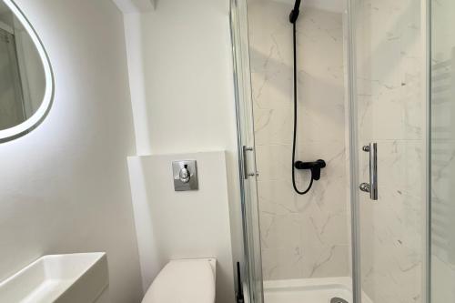 Viel Antibes - studio rénové & plein de charme
