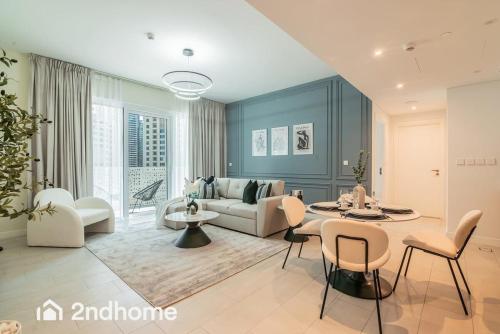 Newly Furnished Beach Access La Vie