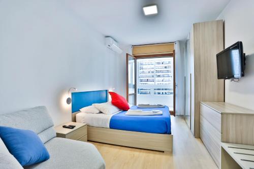 Naples Stay Inn - close to metro & all connections
