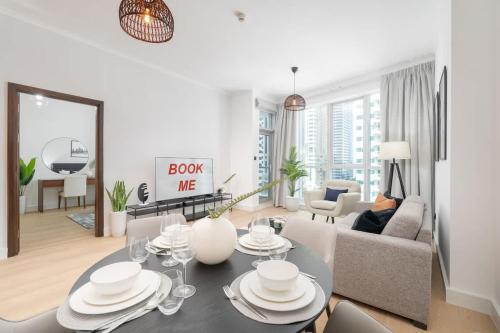Fully Equipped Modern Luxury in Dubai Marina