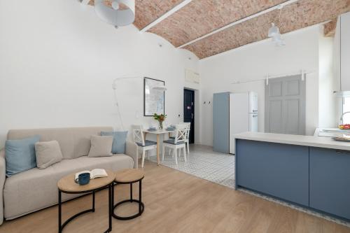 Szczecin Bright Loft Apartment by BookingHost
